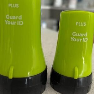 2- Guard Your ID Advanced 2.0 Roller for Identity Theft Protection, Confidential